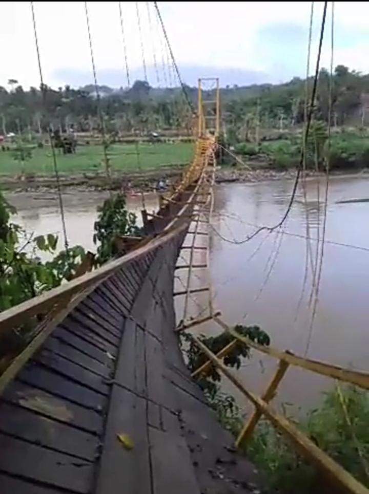 jembatan luas putus