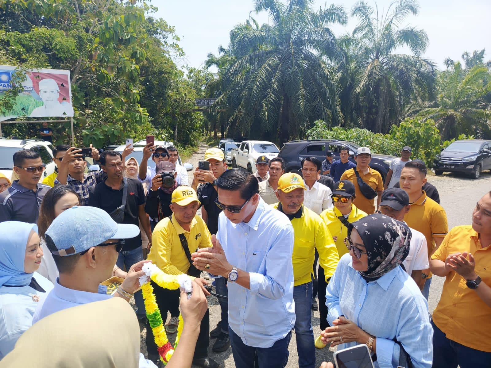 Penyambutan Calon Bupati dan Wabup
