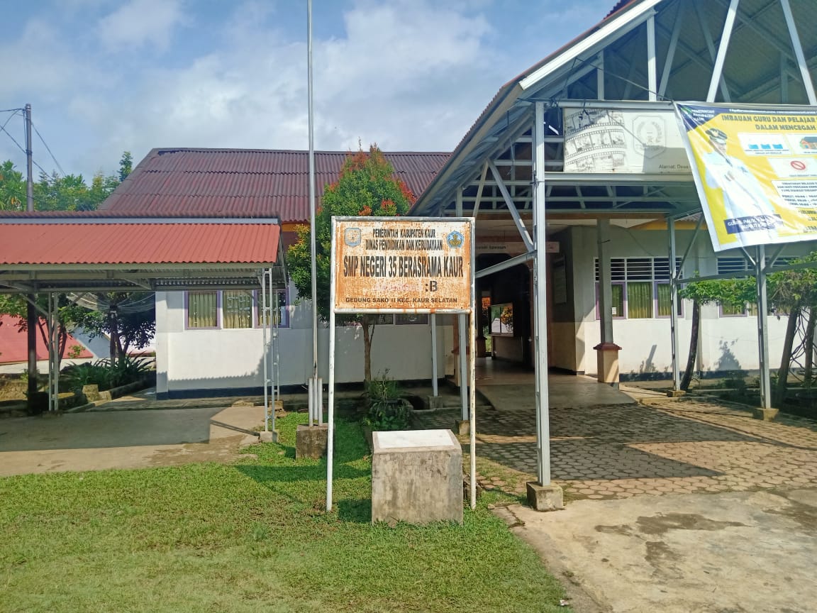 sekolah